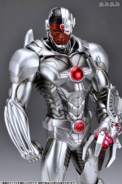 DC Comics New 52 ARTFX+ 赛博格-资料图