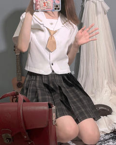 淞野清中·水手服-资料图