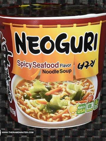 Neoguri Spicy Seafood Noodle Soup