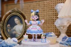 蓝色女仆-资料图