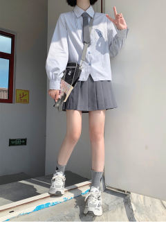 小沥高·衬衫-资料图