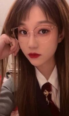 张睿婕 23白情