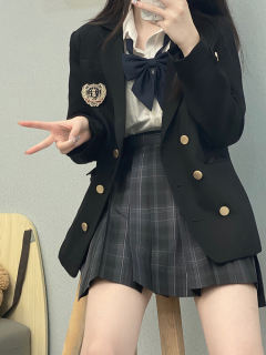 星屿高·西服-资料图