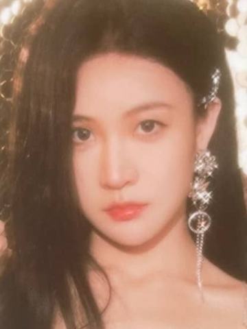 GNZ48七周年小卡 艾佳