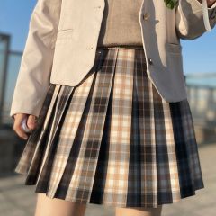 松鹤下-资料图
