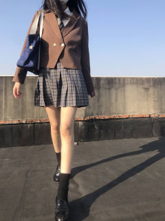 宫泽野·西服-资料图