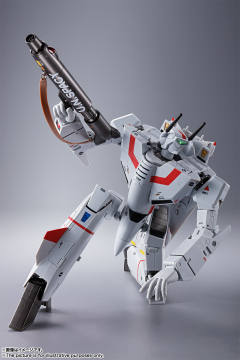 VF-1J 女武神（一条辉专用机）-资料图