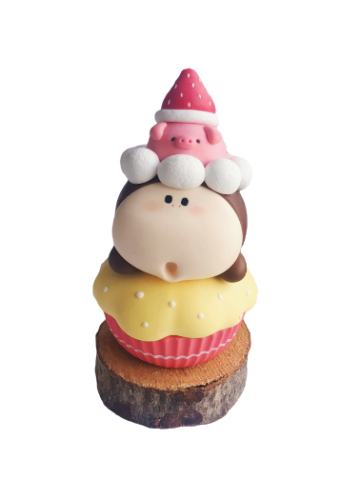 草莓猪猪马芬杯蛋糕