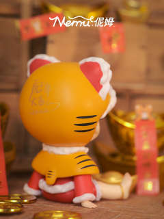 虎年抱财-坐姿小老虎-资料图