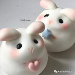 爱心发芽兔-大号-资料图