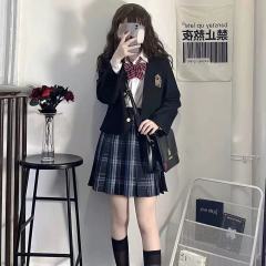 荆棘玫瑰·西服-资料图