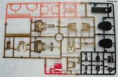 HGUC 夏亚专用机套装 透明版-资料图