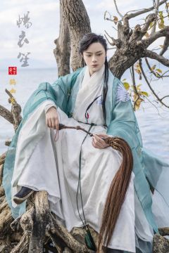 鹤幽玄-资料图