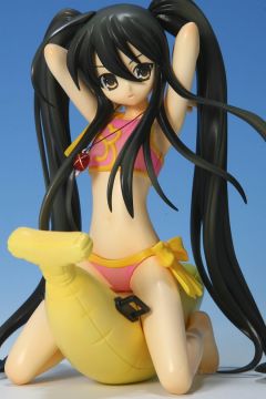 夏娜-资料图