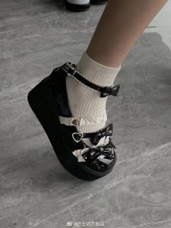 厚切奶糕-资料图
