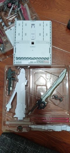 METAL BUILD 嫣红强袭高达 + 斩舰刀型装备-资料图