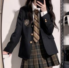 布朗茶茶·西服-资料图