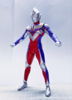 SHF 真骨雕 迪迦奥特曼 复合型-资料图