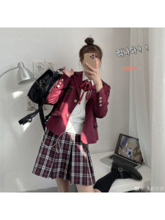 赤金·韩式制服-资料图