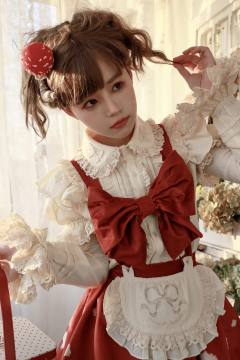 蘑菇人形-资料图