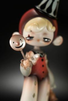 小丑乐园-资料图