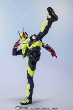 SHF 假面骑士零二-资料图