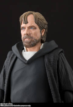 SHF 卢克·天行者 Battle of Crait ver.-资料图