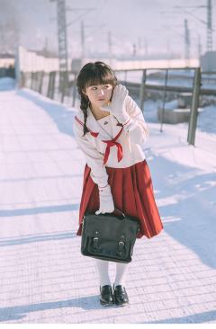 忍冬·水手服-资料图