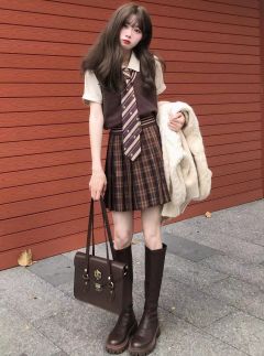 栗栗-资料图