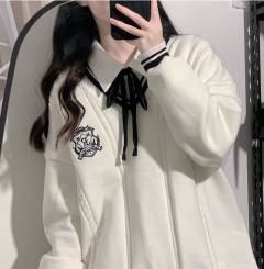 学院风毛衣-资料图