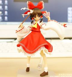 figma#055 博丽灵梦-资料图