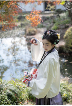 梦里花-资料图