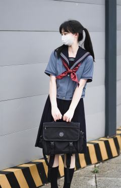早岛夜·水手服-资料图