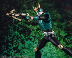 SHF 真骨雕 假面骑士空我天马形态-资料图