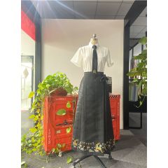 钱鹿出众-资料图