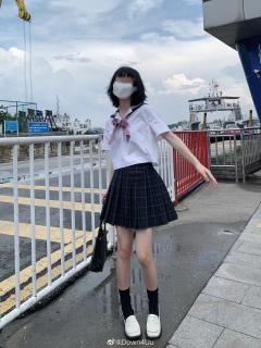 小丘町·水手服-资料图