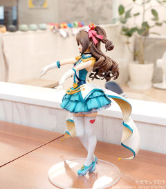 岛村卯月 Crystal Night Party ver.-资料图