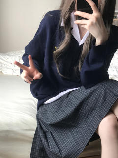 套头刺绣针织衫-资料图