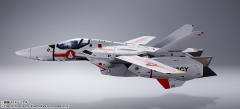 VF-1J 女武神（一条辉专用机）-资料图