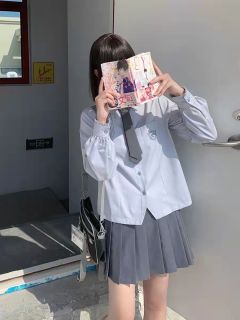 小沥高·衬衫-资料图