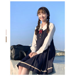 安莉丝女子学院·套装-资料图