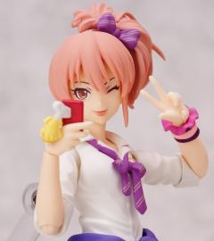 figma#EX-014 城崎美嘉 -资料图