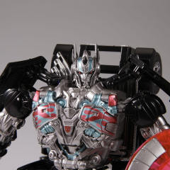 Leader Class Transformers Movie Advanced Series 擎天柱-资料图