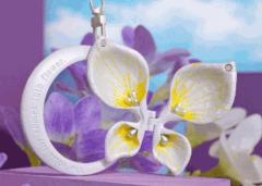 拥抱寰宇-资料图