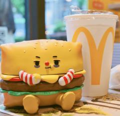 汉堡眼黑黑-资料图