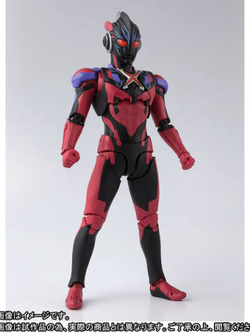 SHF 黑暗艾克斯奥特曼 Darkness Gomora Armor Set