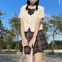 白无本·水手服-资料图