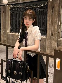 辣妹收腰衬衫-资料图