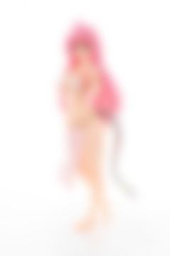 菈菈·萨塔琳·戴比路克 
