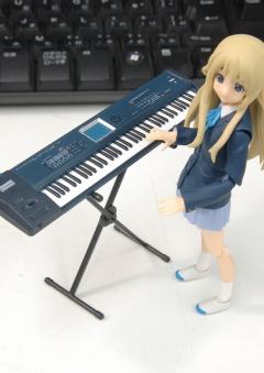 figma#059 琴吹? 制服ver.-资料图